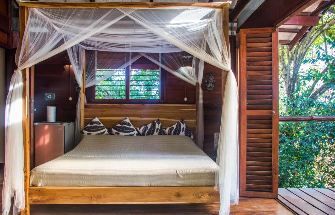 Funky Monkey Lodge Playa Santa Teresa  Екстер'єр фото