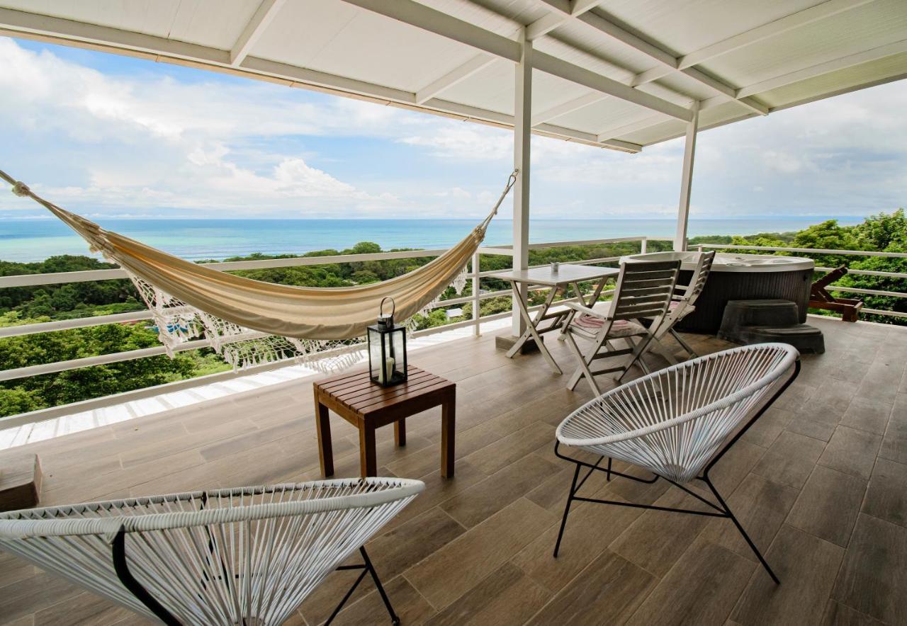 Funky Monkey Lodge Playa Santa Teresa  Екстер'єр фото
