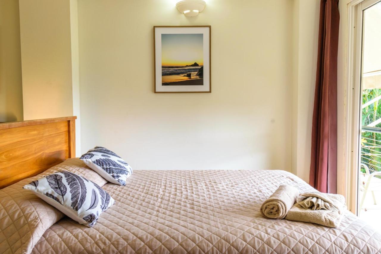 Funky Monkey Lodge Playa Santa Teresa  Екстер'єр фото