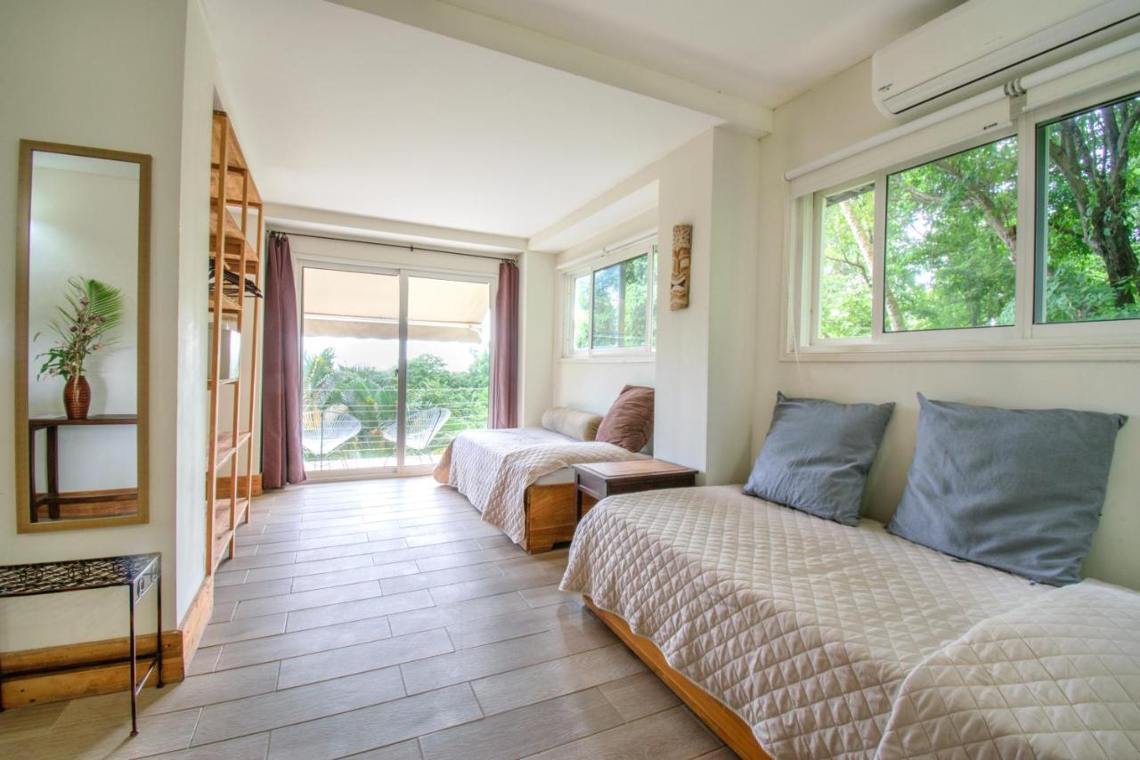 Funky Monkey Lodge Playa Santa Teresa  Екстер'єр фото