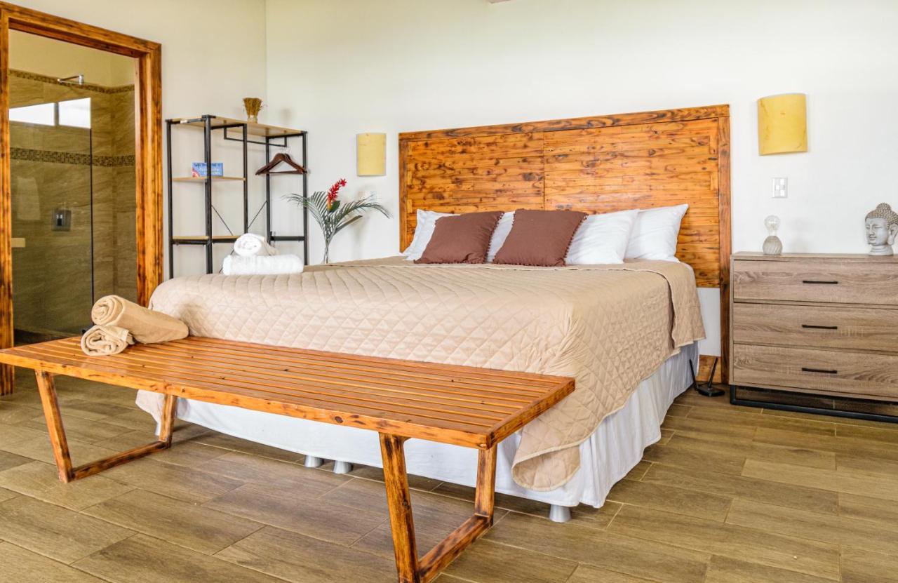 Funky Monkey Lodge Playa Santa Teresa  Екстер'єр фото