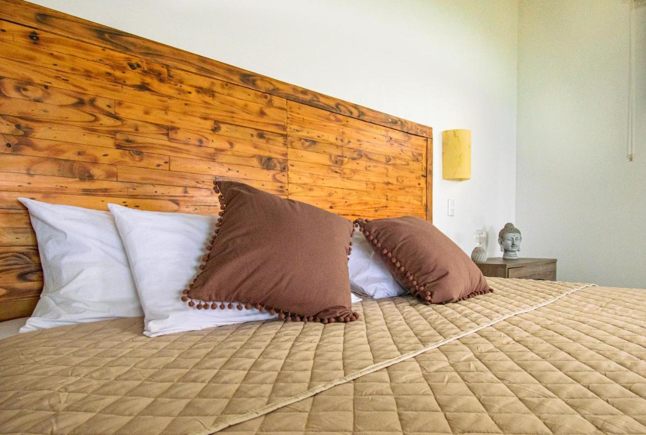 Funky Monkey Lodge Playa Santa Teresa  Екстер'єр фото