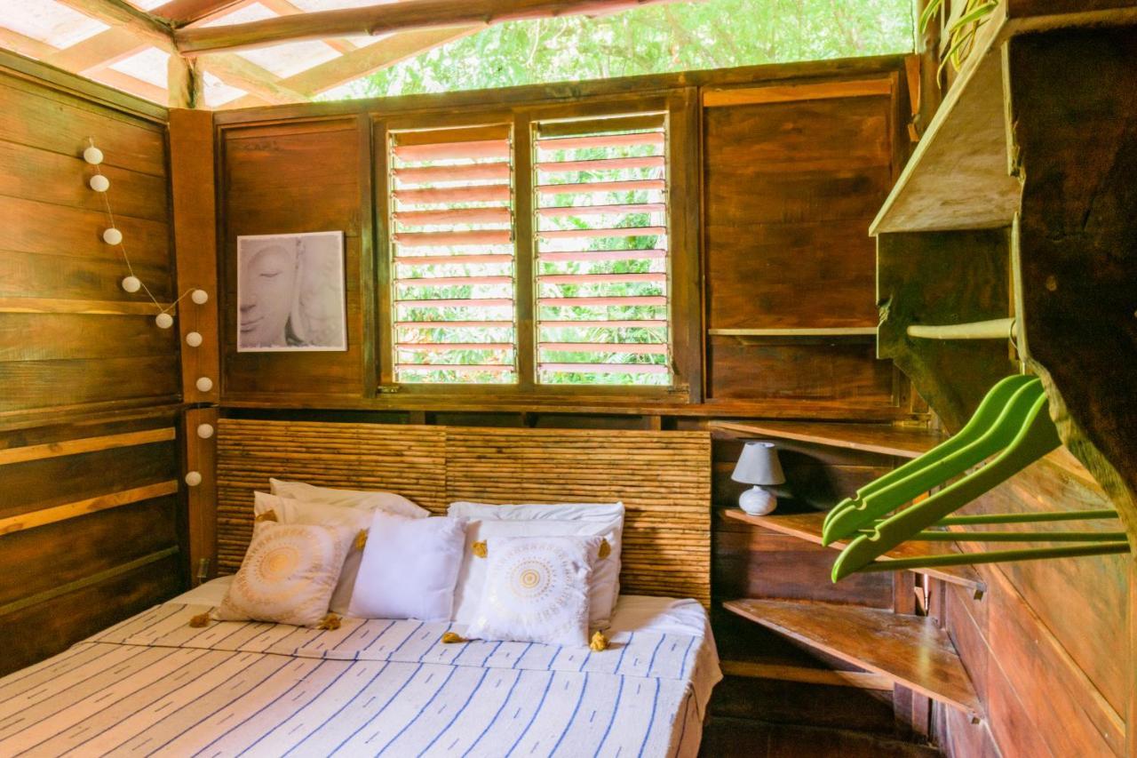 Funky Monkey Lodge Playa Santa Teresa  Екстер'єр фото