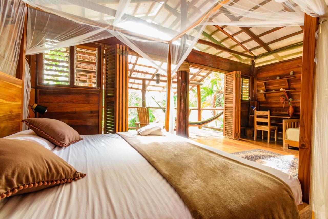 Funky Monkey Lodge Playa Santa Teresa  Екстер'єр фото