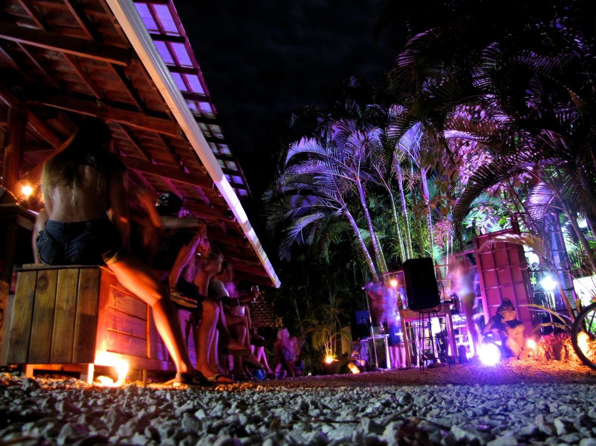 Funky Monkey Lodge Playa Santa Teresa  Екстер'єр фото
