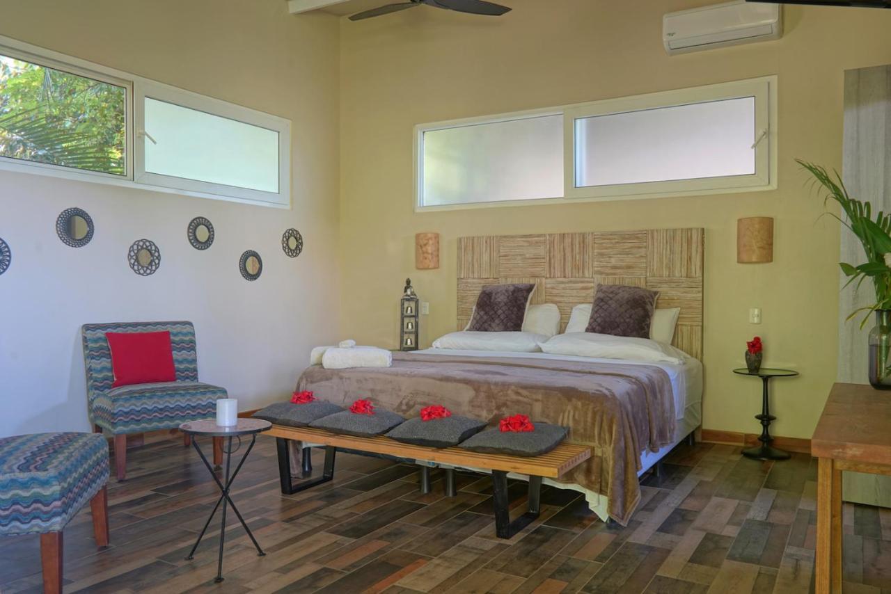 Funky Monkey Lodge Playa Santa Teresa  Екстер'єр фото